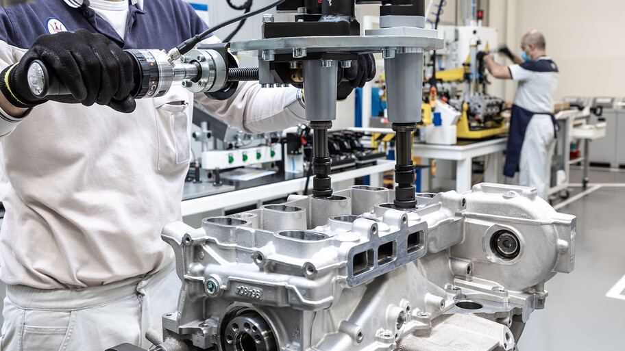 Cómo se fabrica Nettuno, el nuevo motor estrella de Maserati