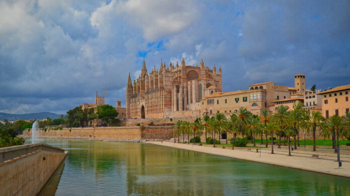 Cinco catedrales para disfrutar del arte y la historia