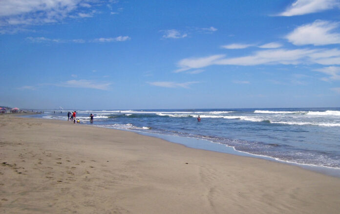 playa-azul-michoacan
