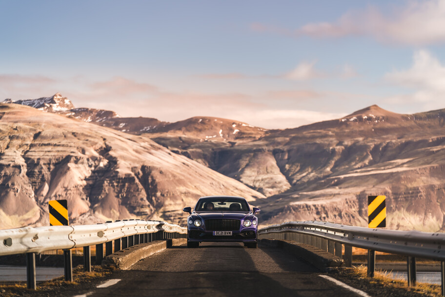 Este Bentley Flying Spur Hybrid utiliza biocombustible y electricidad renovable