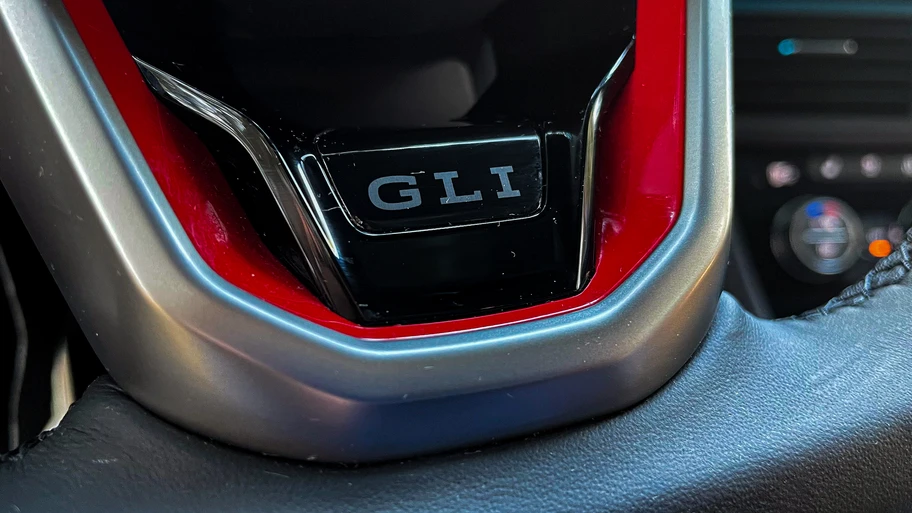 Volkswagen Jetta GLI 2022 a prueba, el nuevo rostro del sedán deportivo más querido en México