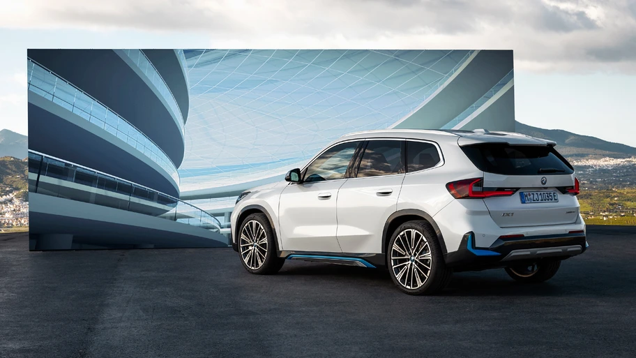BMW iX1 2023, un nuevo SUV eléctrico con hasta 438 kilómetros de autonomía