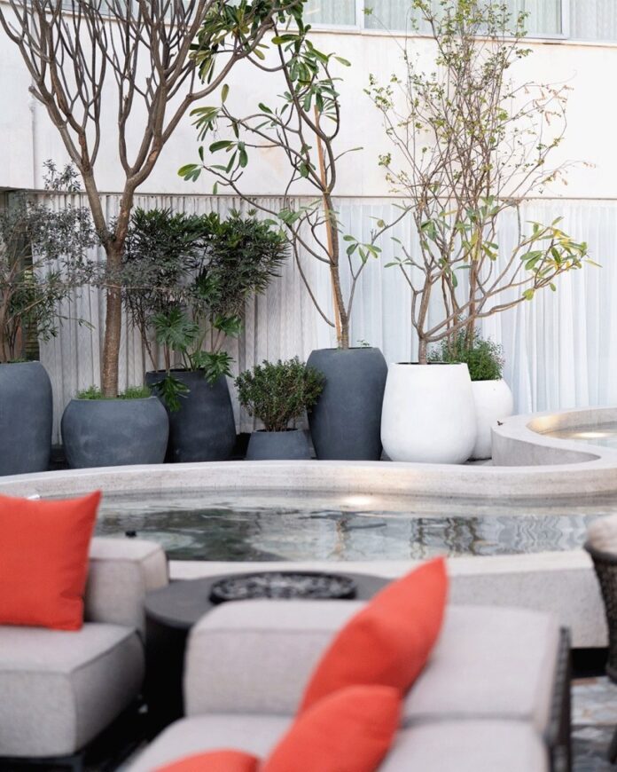 mondriancondesa-rooftopcondesa.jpg